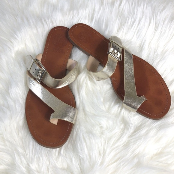 vince camuto toe loop sandals